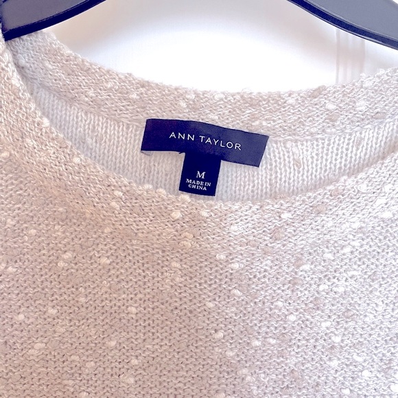 EUC! Ann Taylor Textured Sweater Top M - Picture 2 of 3